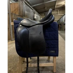Selle de dressage Prestige 17p noire