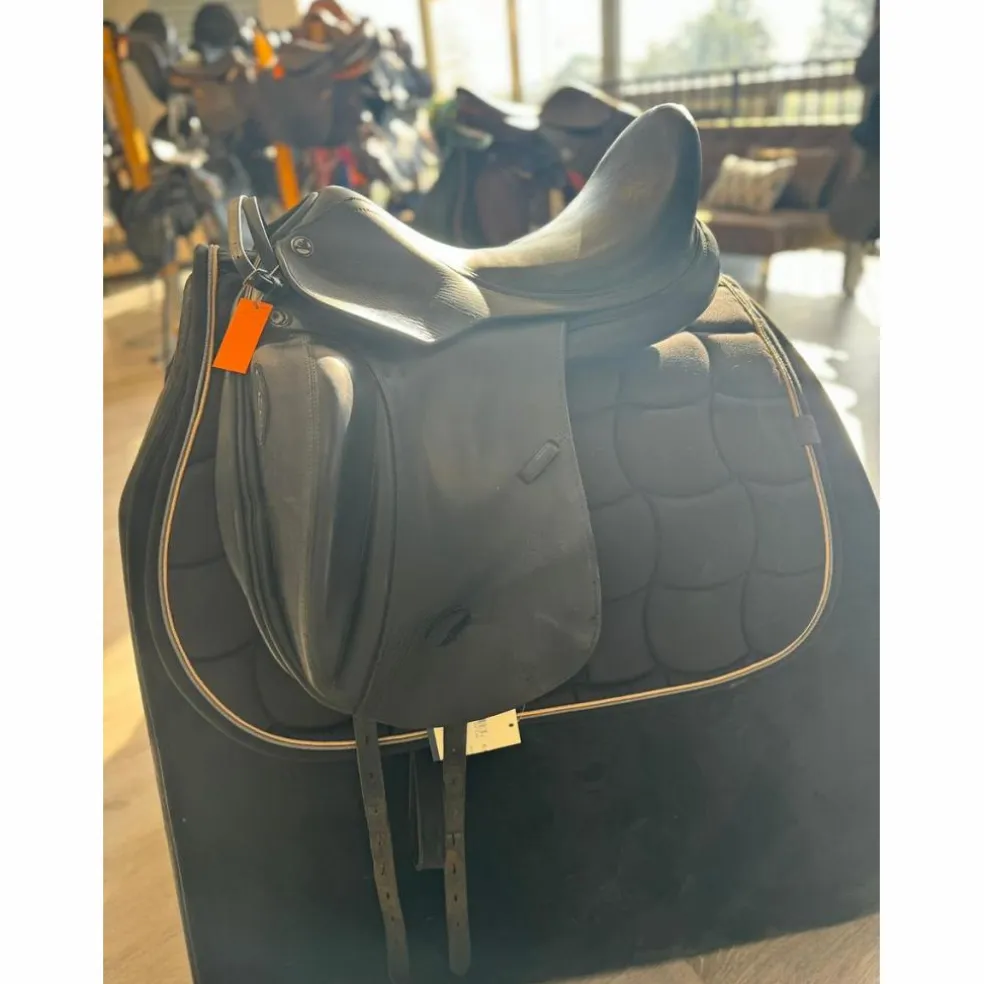 Selle de Dressage prestige X Helen
