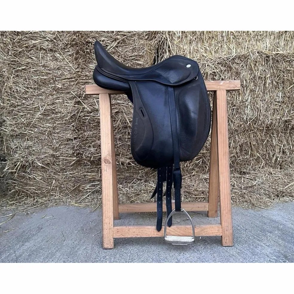 Selle de Dressage PRO IKONIC "Doublée Buffle"