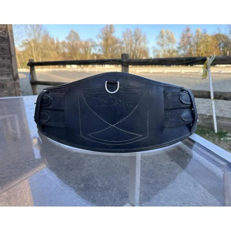 Selle de Dressage PRO IKONIC "Doublée Buffle"