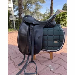 Selle de dressage Ronzon Prestige 17 pouces