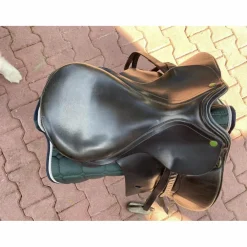Selle de dressage Ronzon Prestige 17 pouces