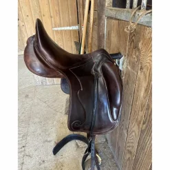 Selle de dressage scb