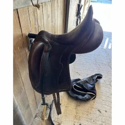 Selle de dressage scb