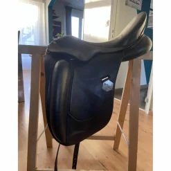 selle de dressage Time rider 17.5p