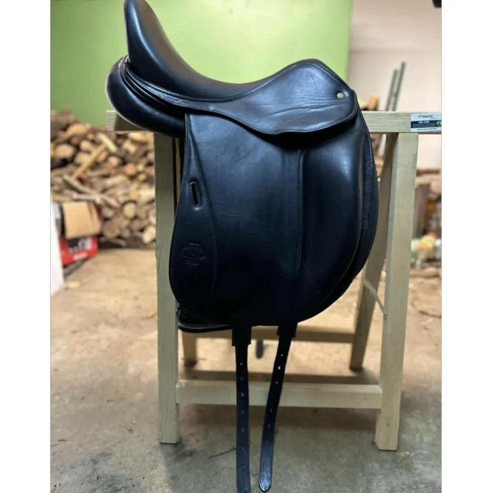 Selle de dressage Tolga
