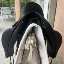 Selle de dressage « Victoria » sellerie baude