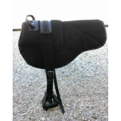 Selle de monte à cru avec étriers
