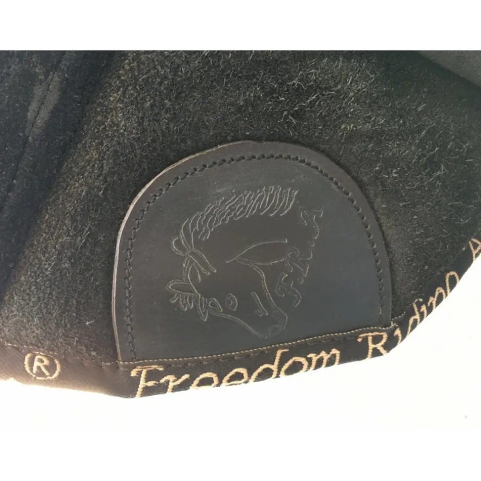 Selle de monte à cru avec étriers