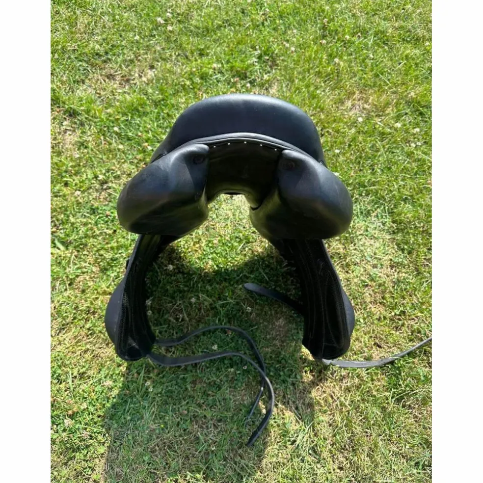 Selle de saut d’obstacle Forestier Boekelo – 2022 – 17,5