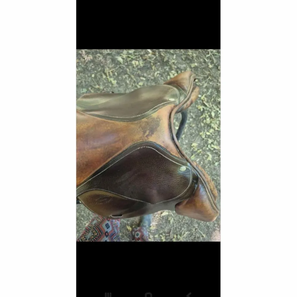 Selle Devoucoux 17.5