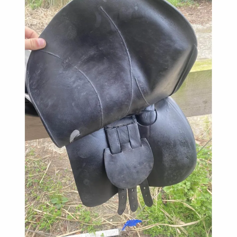 selle devoucoux 16’