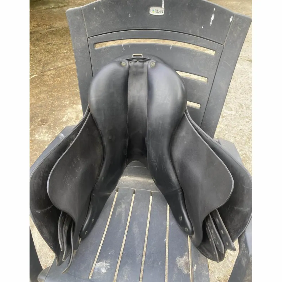 selle devoucoux 16’