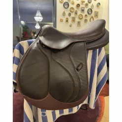 Selle Devoucoux Biarritz S 17,5 très bon état
