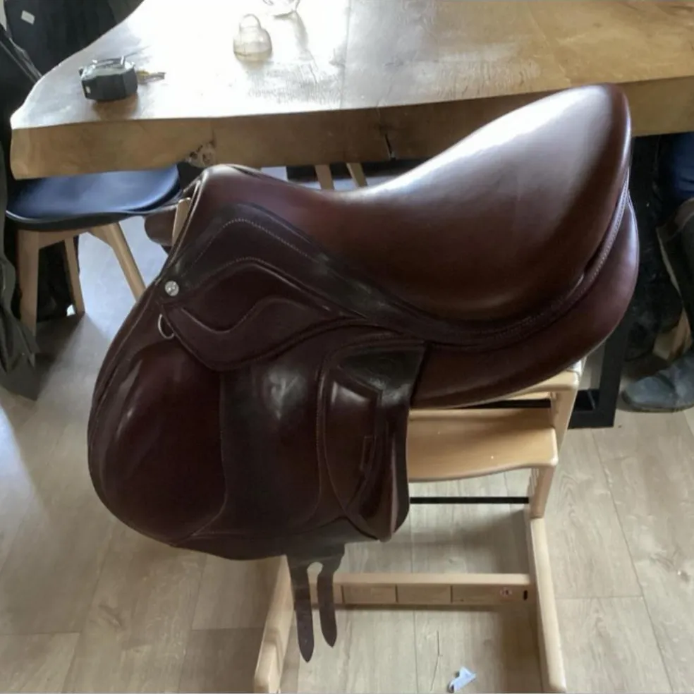 Selle Devoucoux Chilberta Lab