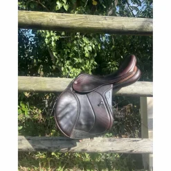 Selle d'obstacle Equiline Nick Skelton (17" & Marron)