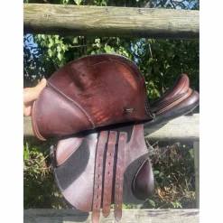 Selle d'obstacle Equiline Nick Skelton (17