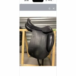 Selle Dressage