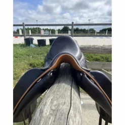Selle dressage atelier pravins