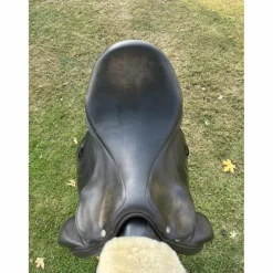 selle dressage belloir saumur noire 17