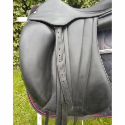 Selle dressage Butet noire 17.5