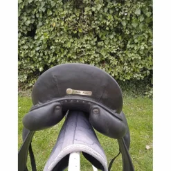 Selle dressage Butet noire 17.5