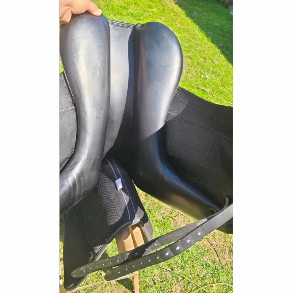 Selle dressage childeric dsc 18 pouces