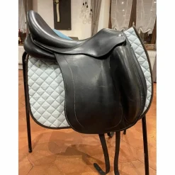 Selle dressage Childeric DHE 17’5