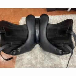 Selle dressage Childeric DHE 17’5
