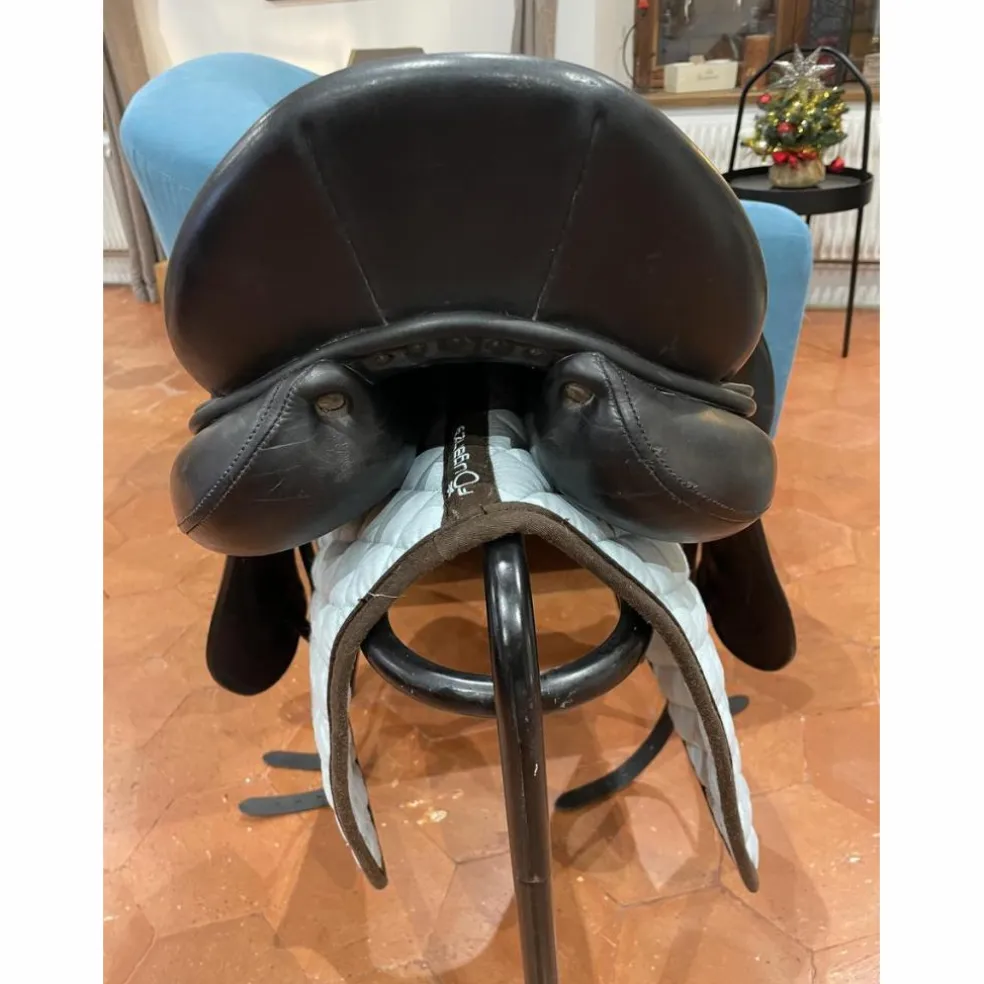 Selle dressage Childeric DHE 17’5