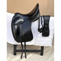SELLE DRESSAGE CHILDERIC 2 DSC 175