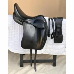 SELLE DRESSAGE CHILDERIC 2 DSC 175