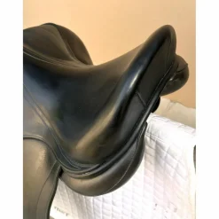 SELLE DRESSAGE CHILDERIC 2 DSC 175