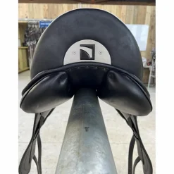 Selle Dressage Childeric 2022 - 17,5 - état neuf - URGENT