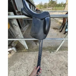 Selle dressage Custom Saddlery
