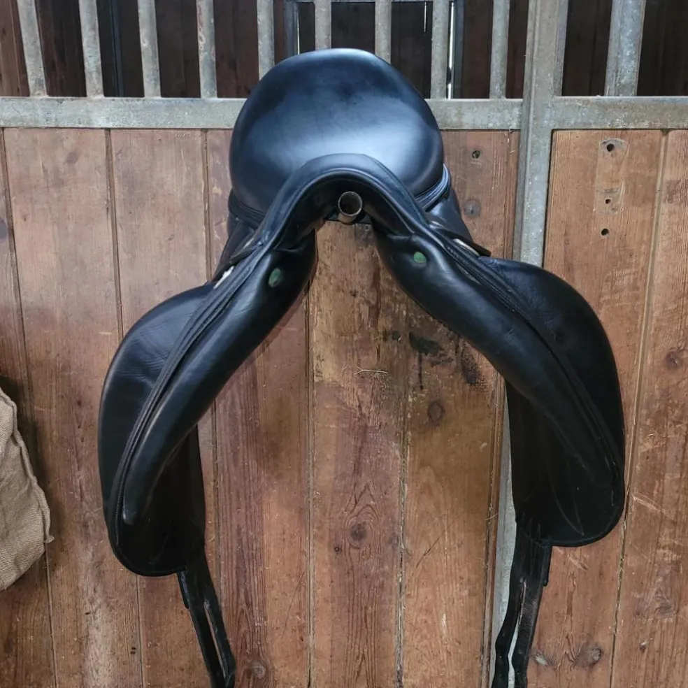Selle dressage devoucoux