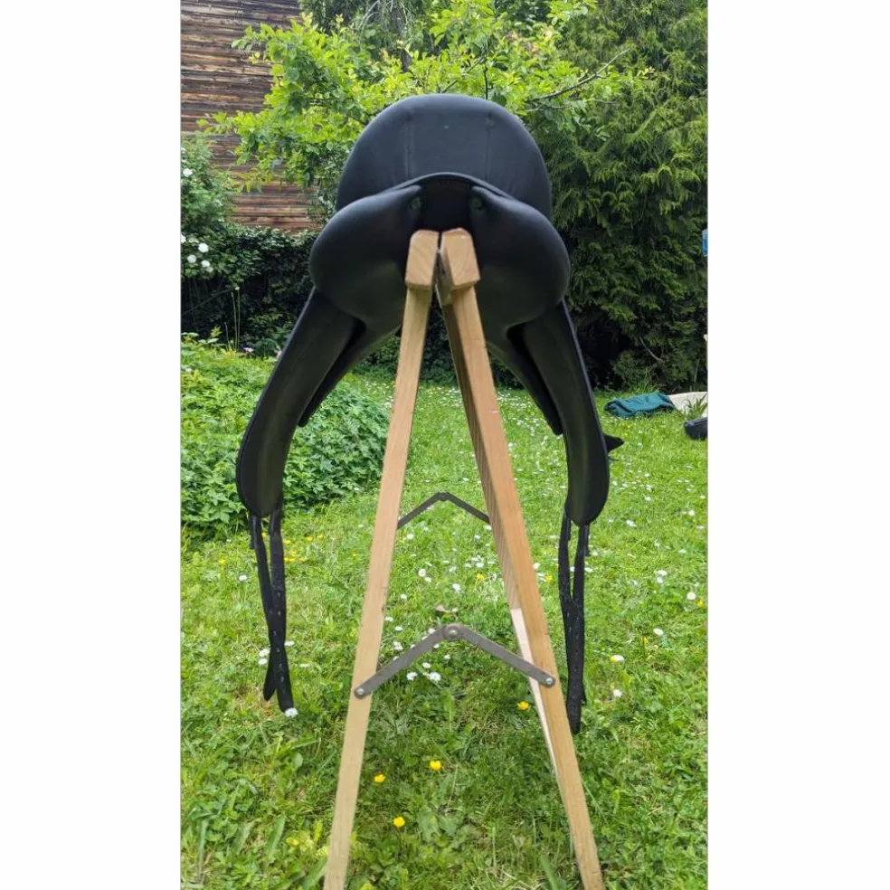 Selle dressage Devoucoux 17'