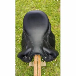 Selle dressage Devoucoux 17'