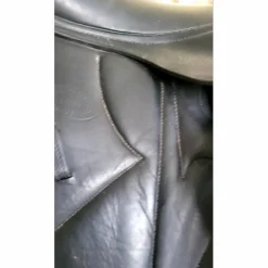 Selle dressage Devoucoux 18