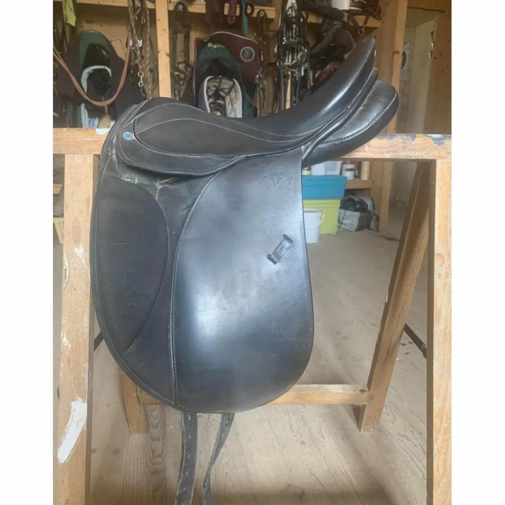 selle dressage enfants