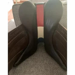 Selle dressage excellent état