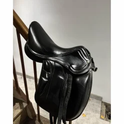 selle dressage fleur de lys