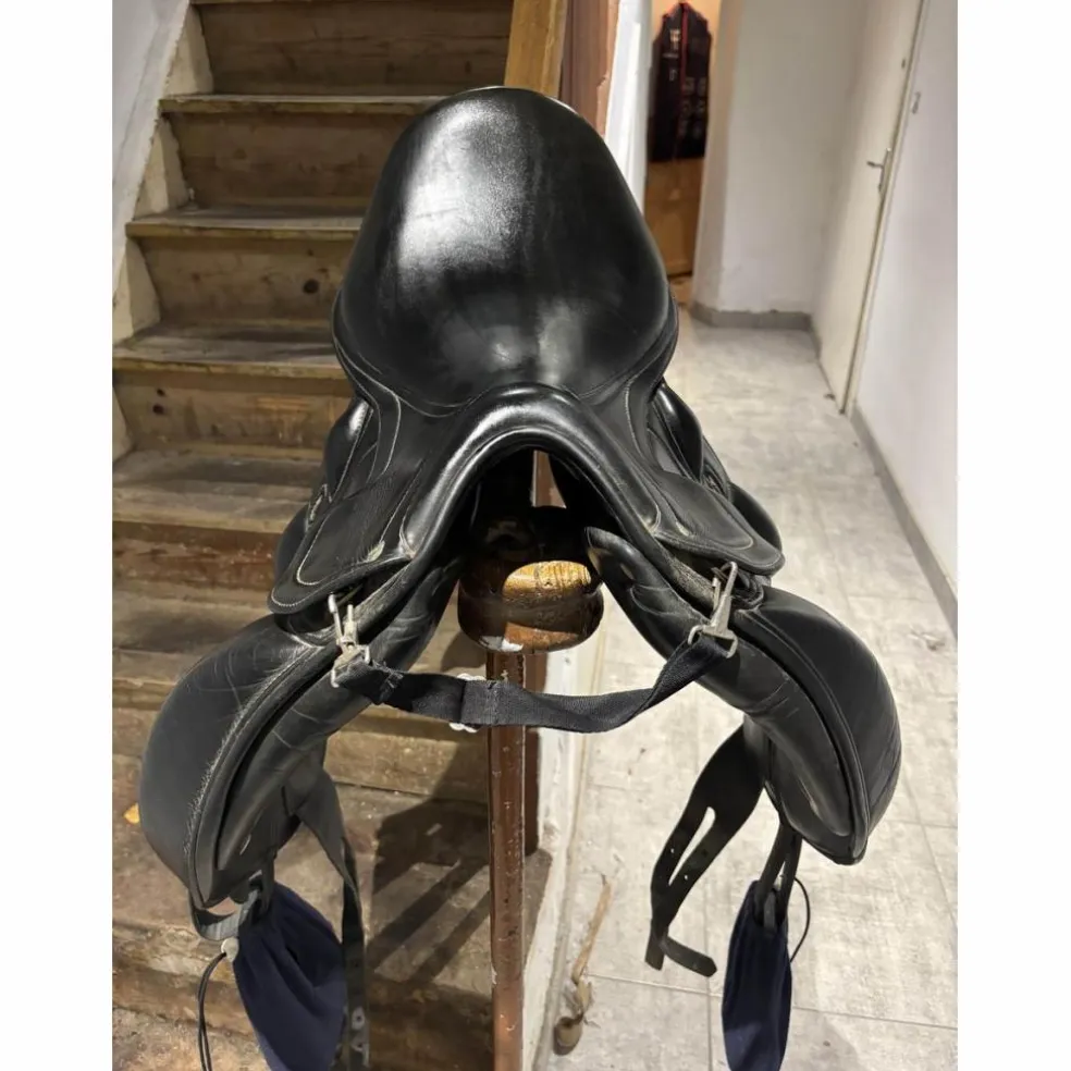 selle dressage fleur de lys