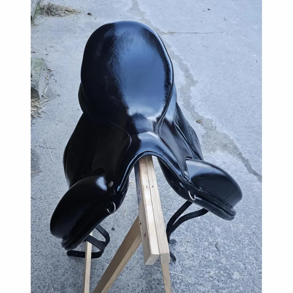 Selle dressage Forestier Aachen 17'