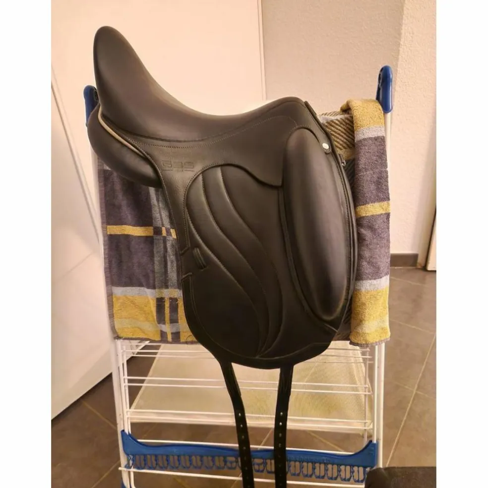 SELLE DRESSAGE GBS