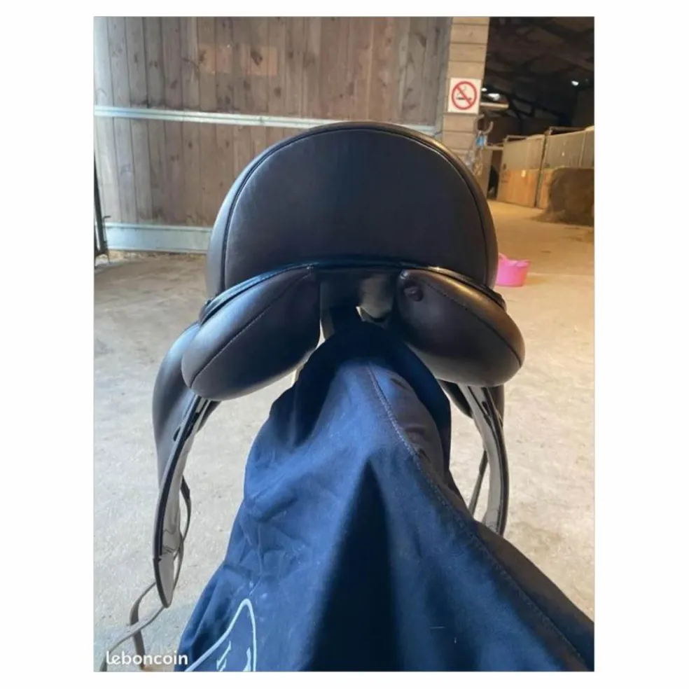 Selle dressage Ikonic