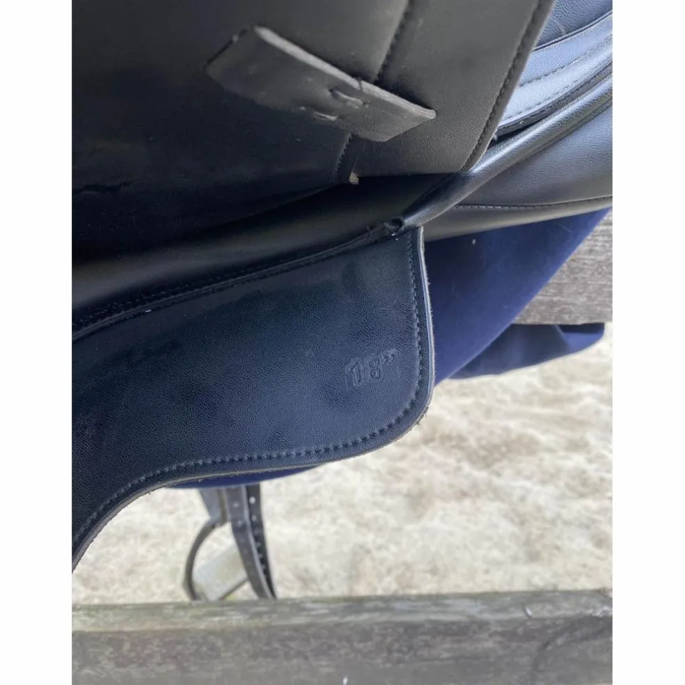 Selle Dressage Premier Equine 18"