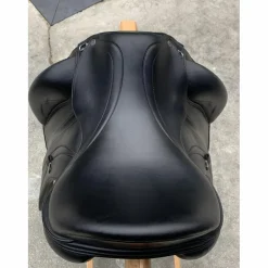 Selle dressage Équipe Viktoria taille 17,5