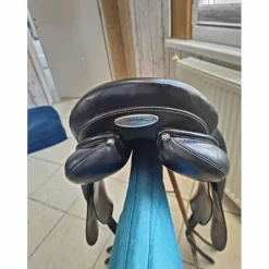 Selle dressage stubben