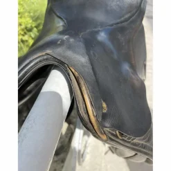 selle dressage thoroughbred saddlery noire